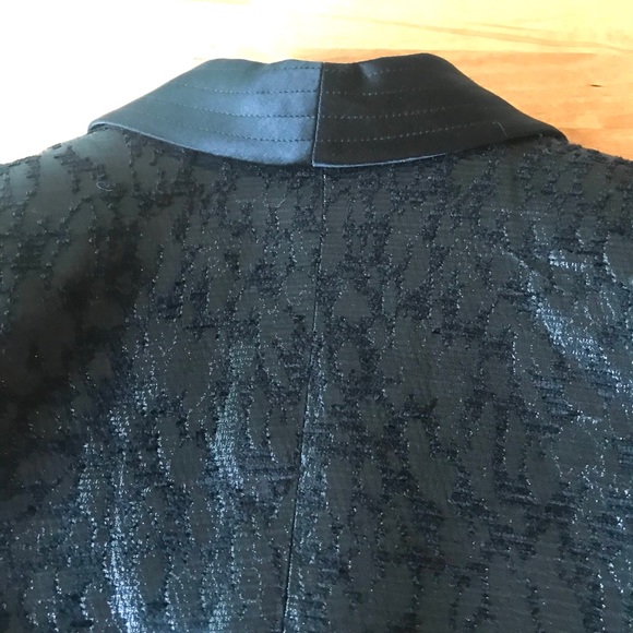 Vintage Escada tuxedo blazer - Picture 10 of 15